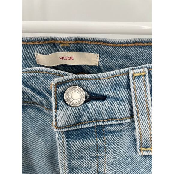 Levi's Wedgie Fit Ankle Jeans - Picture 4 of 6